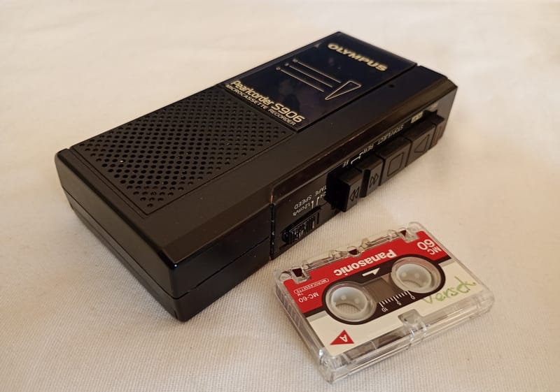 Mini diktafon kazetta